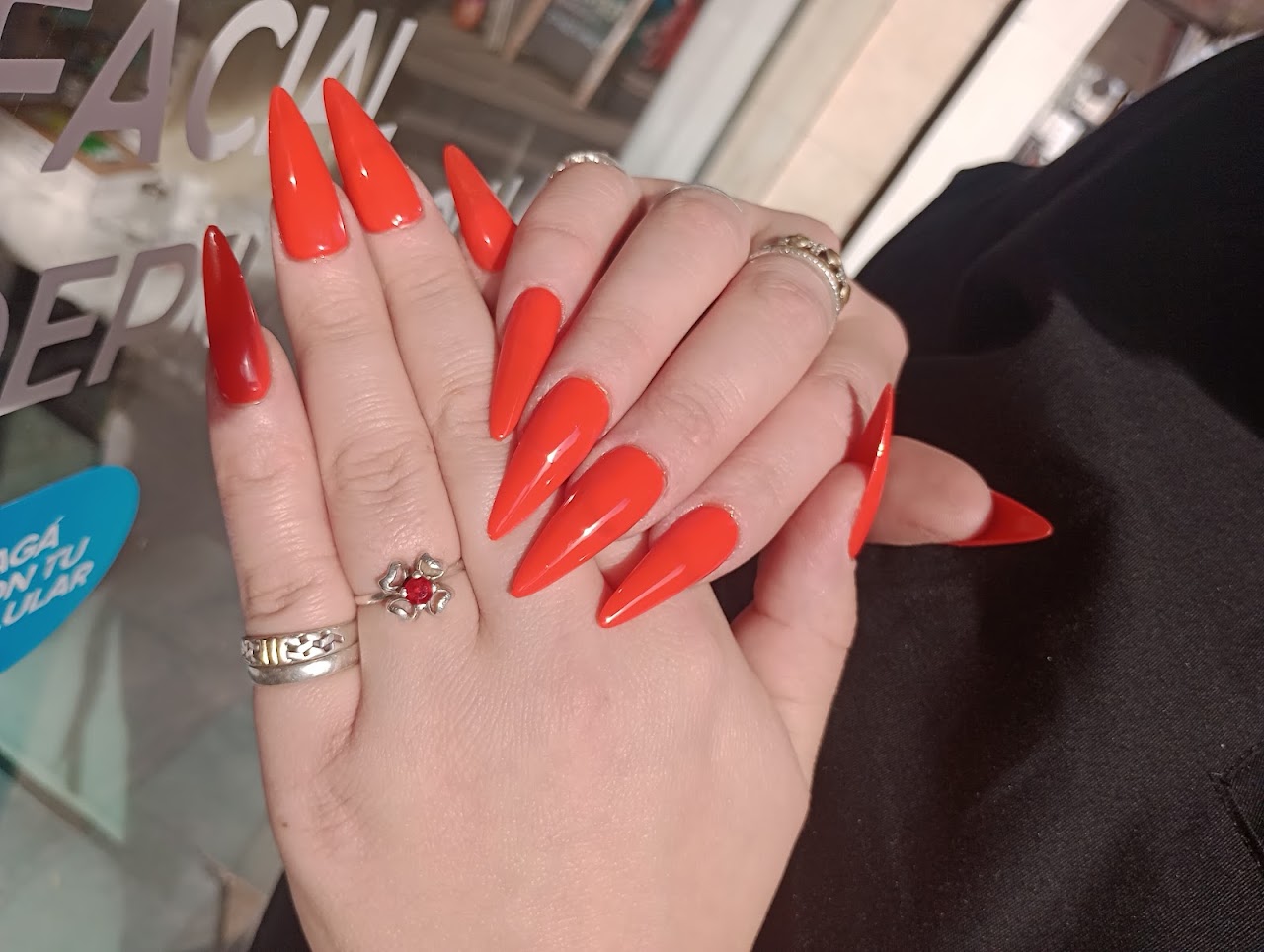 Trabajo de uñas en Estetica Dasha